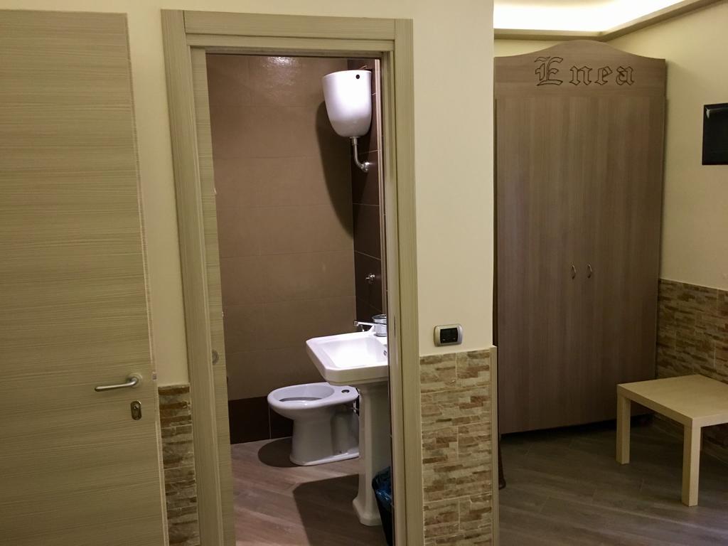 Pensione Enea Napels Buitenkant foto